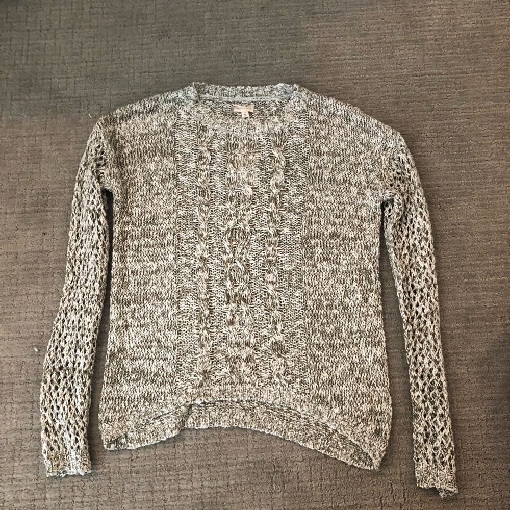 Hem And Thread Sweater